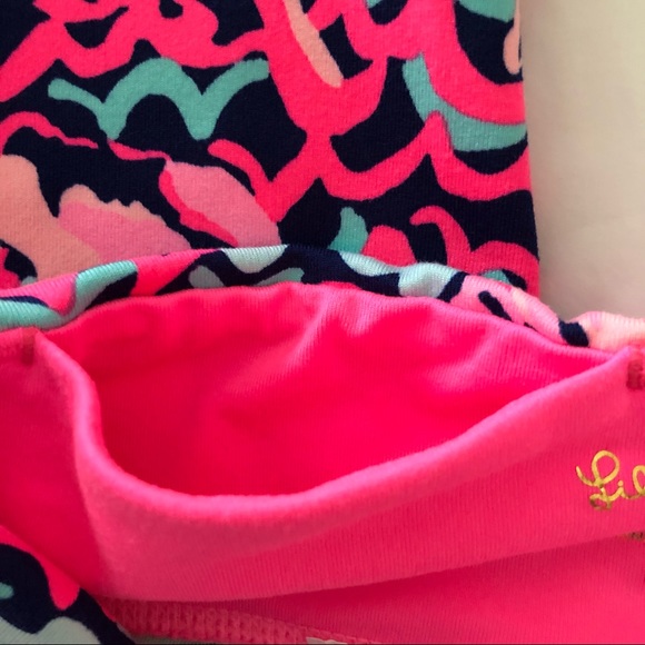 Bright & Beautiful Lilly Pulitzer cropped leggings small lobster Luxletic - Picture 3 of 5